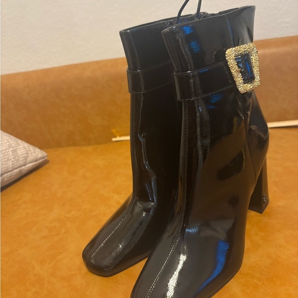 Sam Edelman Black Patent Heeled Boots with Gold Accent - Picture 1 of 13